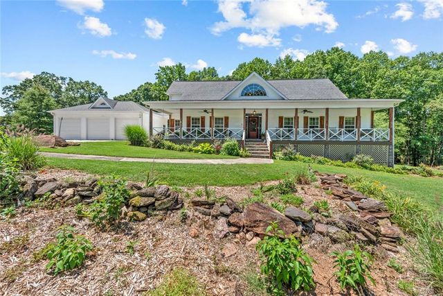 195 Sims Farm Way, Maysville, GA 30558