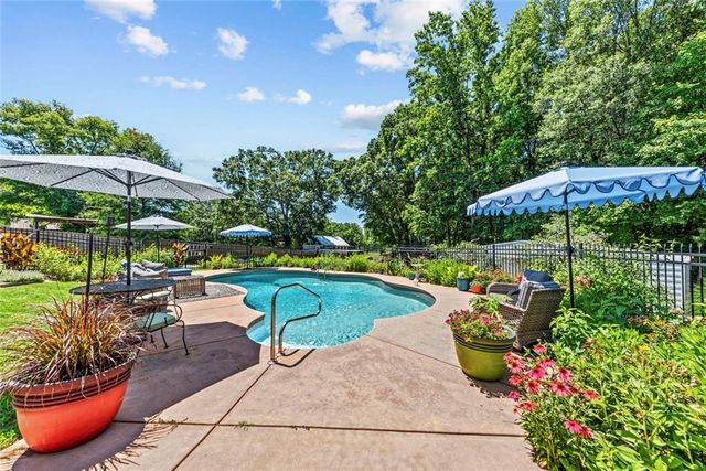 195 Sims Farm Way, Maysville, GA 30558