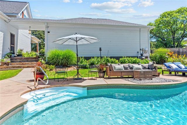 195 Sims Farm Way, Maysville, GA 30558