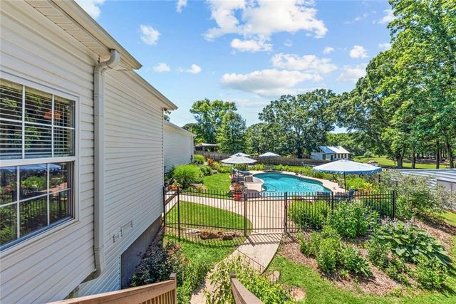 195 Sims Farm Way, Maysville, GA 30558