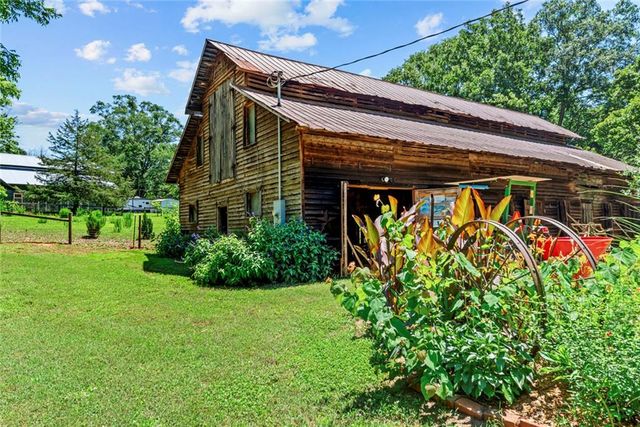 195 Sims Farm Way, Maysville, GA 30558