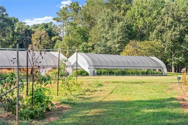 195 Sims Farm Way, Maysville, GA 30558