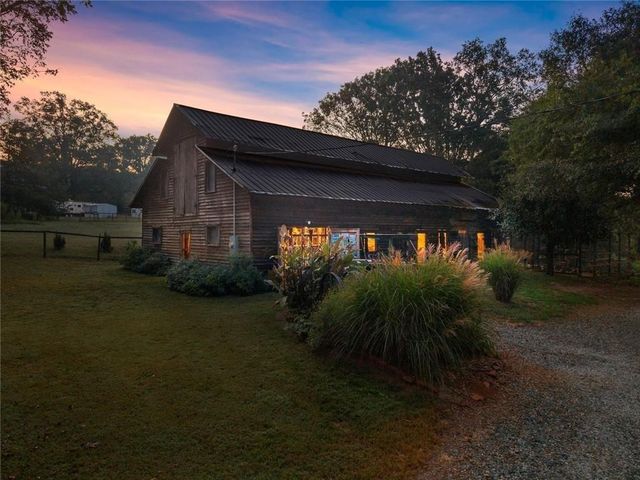 195 Sims Farm Way, Maysville, GA 30558