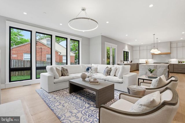 3301 WINNETT RD, Chevy Chase, MD 20815
