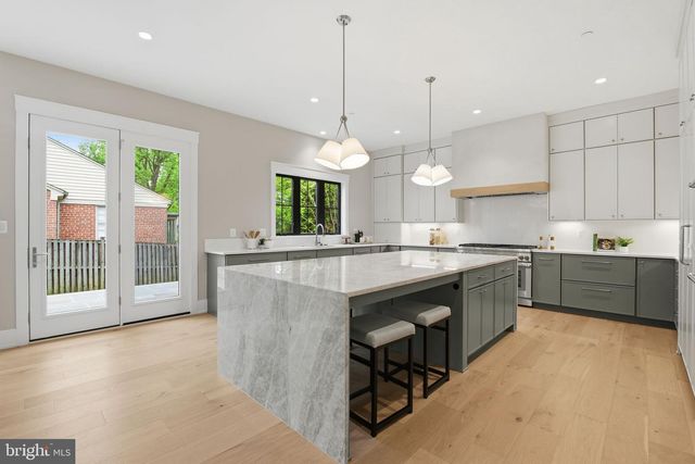 3301 WINNETT RD, Chevy Chase, MD 20815