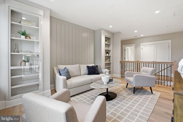 3301 WINNETT RD, Chevy Chase, MD 20815