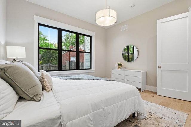 3301 WINNETT RD, Chevy Chase, MD 20815