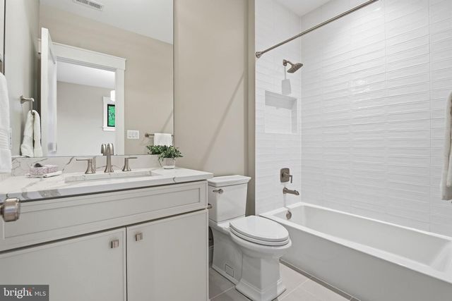 3301 WINNETT RD, Chevy Chase, MD 20815