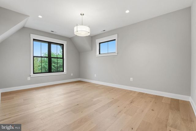 3301 WINNETT RD, Chevy Chase, MD 20815