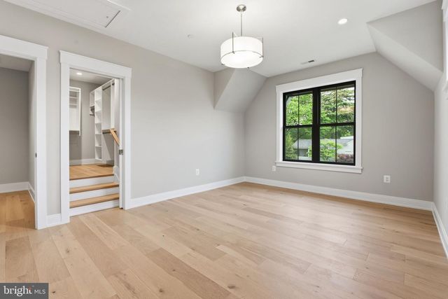 3301 WINNETT RD, Chevy Chase, MD 20815
