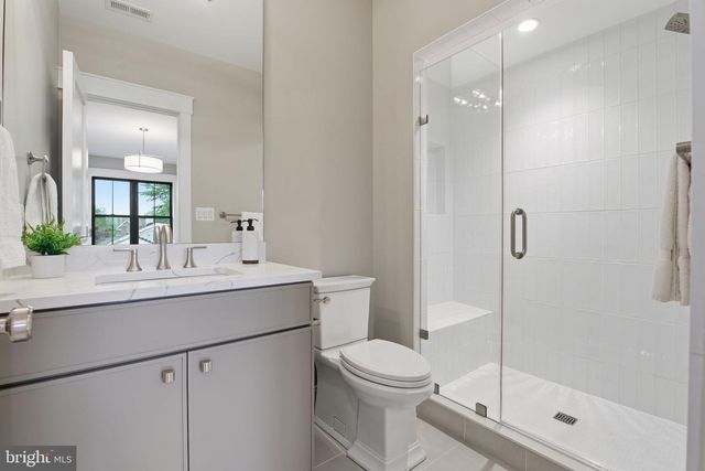 3301 WINNETT RD, Chevy Chase, MD 20815