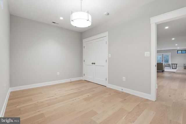 3301 WINNETT RD, Chevy Chase, MD 20815