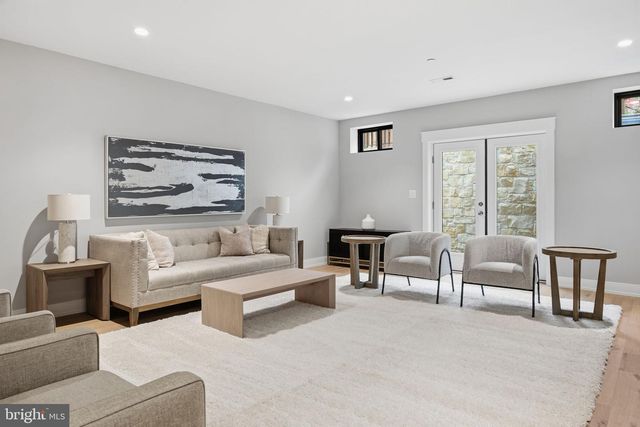 3301 WINNETT RD, Chevy Chase, MD 20815
