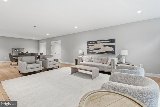 3301 WINNETT RD, Chevy Chase, MD 20815