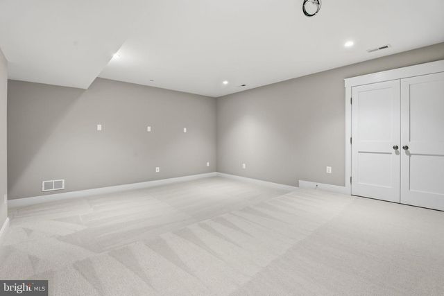 3301 WINNETT RD, Chevy Chase, MD 20815