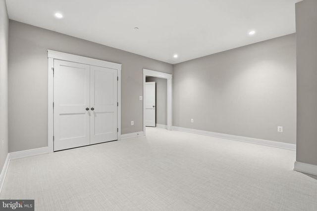 3301 WINNETT RD, Chevy Chase, MD 20815