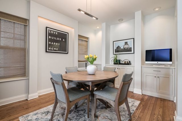 620 Sheridan Square 1, Evanston, IL 60202