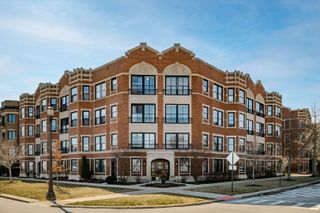 620 Sheridan Square 1, Evanston, IL 60202