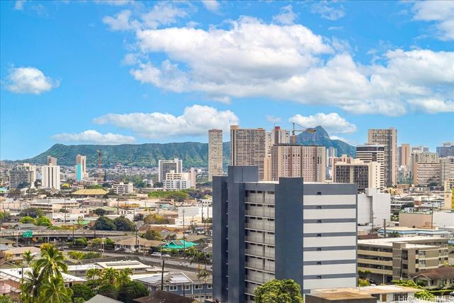 1624 Dole Street 1104, Honolulu, HI 96822