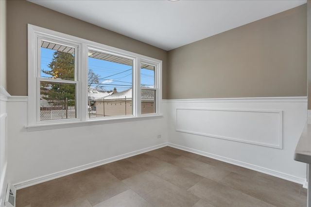 4536 W 100th Place, Oak Lawn, IL 60453