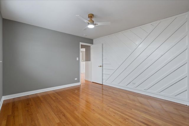 4536 W 100th Place, Oak Lawn, IL 60453