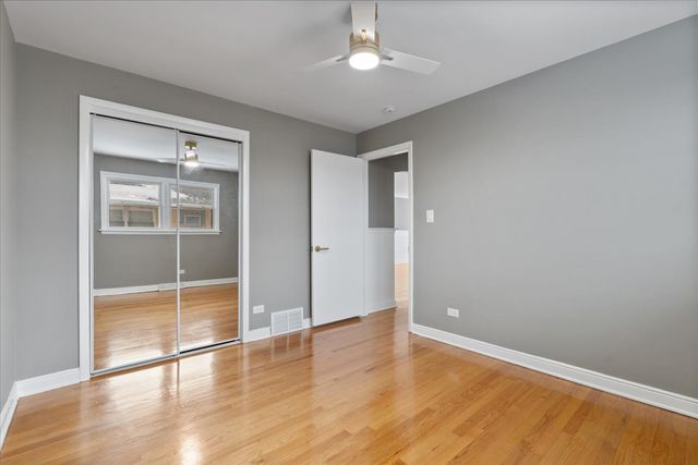 4536 W 100th Place, Oak Lawn, IL 60453