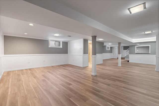 4536 W 100th Place, Oak Lawn, IL 60453