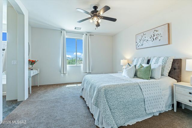 2926 W Stepping Stone Court, Tucson, AZ 85741