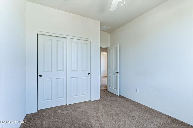 2926 W Stepping Stone Court, Tucson, AZ 85741