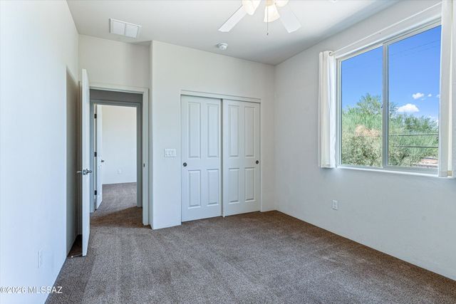 2926 W Stepping Stone Court, Tucson, AZ 85741