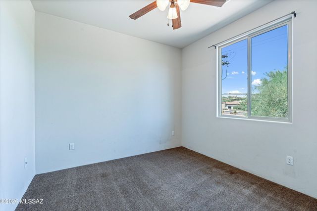 2926 W Stepping Stone Court, Tucson, AZ 85741
