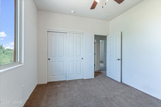 2926 W Stepping Stone Court, Tucson, AZ 85741