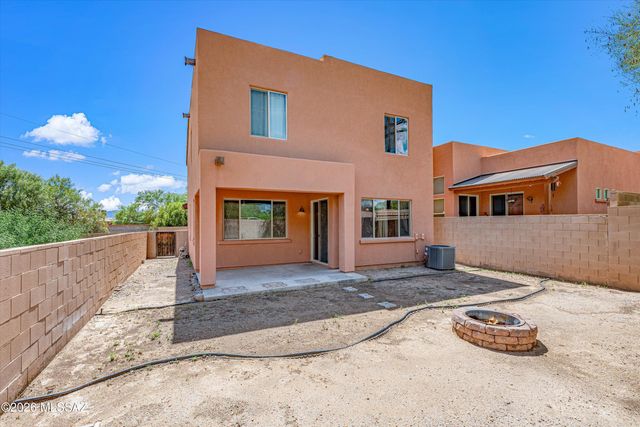 2926 W Stepping Stone Court, Tucson, AZ 85741
