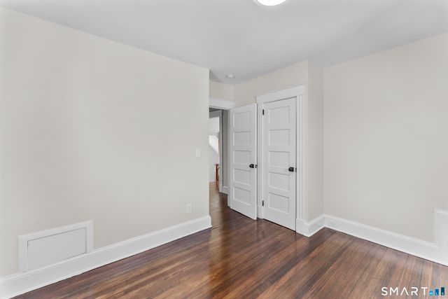 30 Oakwood Street, East Hartford, CT 06108