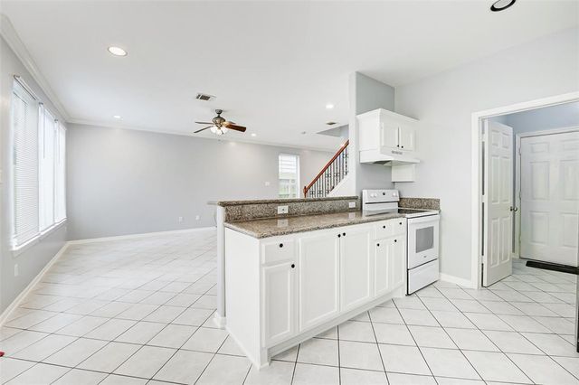 7130 Eastwood Street, Houston, TX 77021