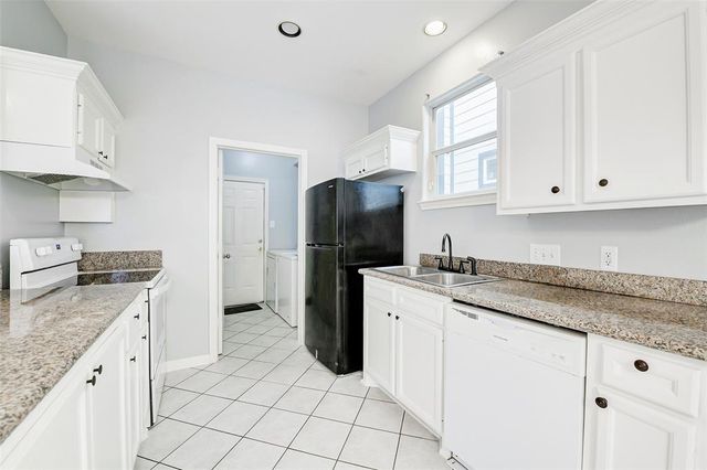7130 Eastwood Street, Houston, TX 77021