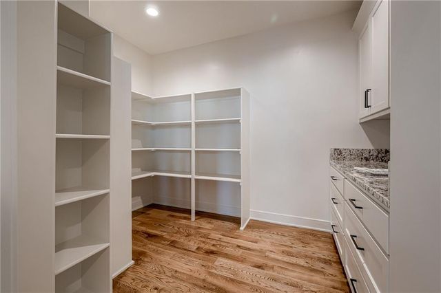 2717 NE 91st Place, Kansas City, MO 64156