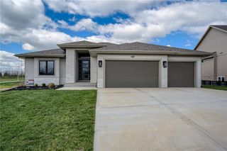 2717 NE 91st Place, Kansas City, MO 64156