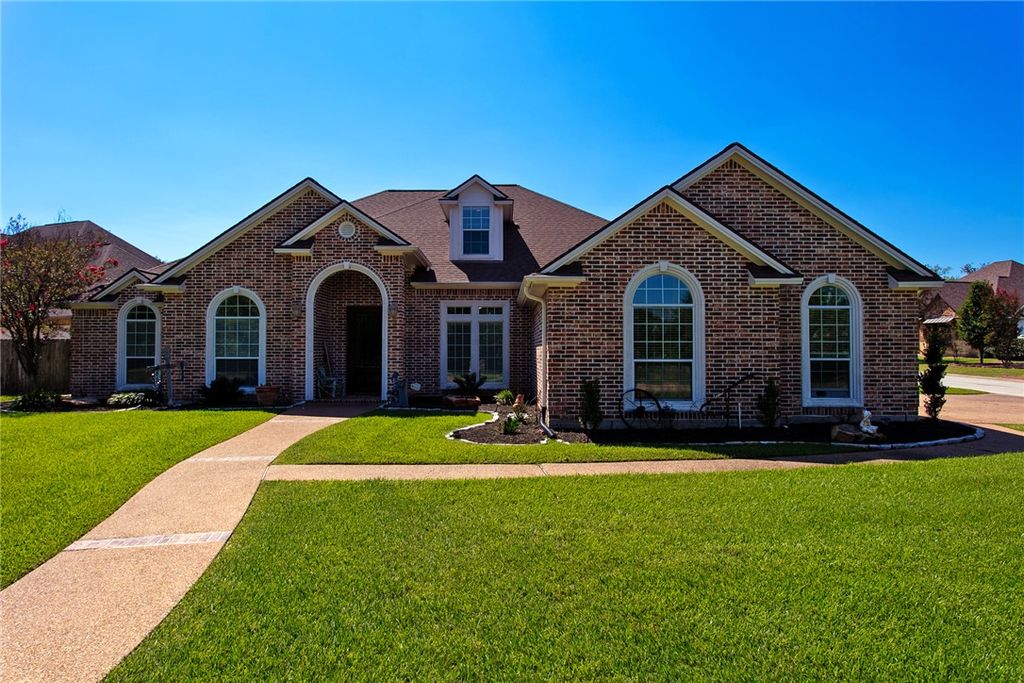 2209 Rockingham Loop, College Station, TX 77845