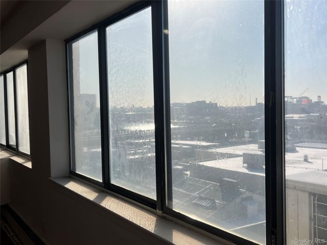 33-70 Prince Street 806, Flushing, NY 11354