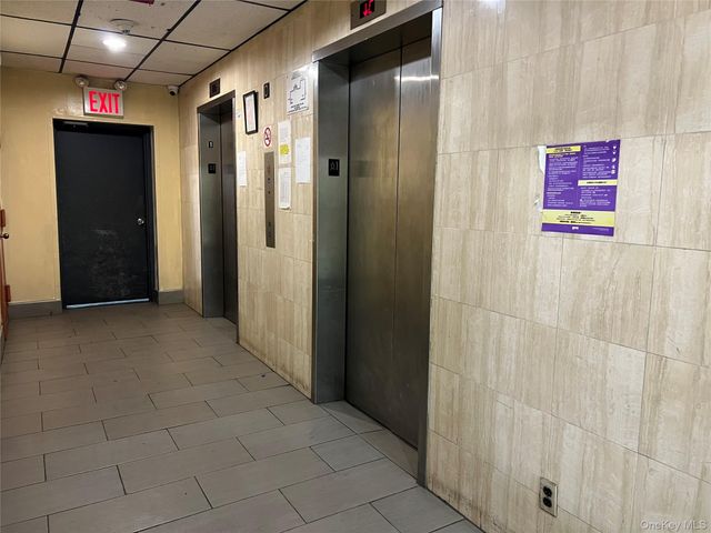 33-70 Prince Street 806, Flushing, NY 11354