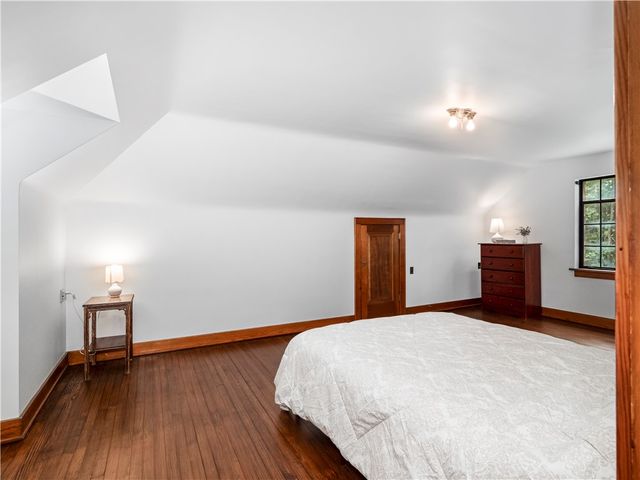 2501 Oakwood Rd, Shaler, PA 15116