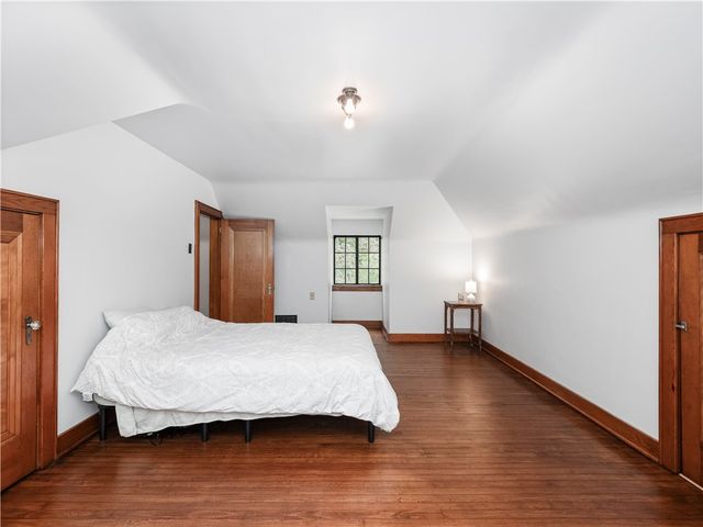 2501 Oakwood Rd, Shaler, PA 15116