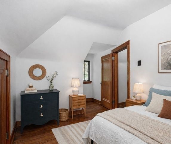 2501 Oakwood Rd, Shaler, PA 15116