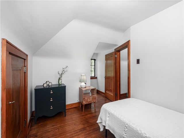 2501 Oakwood Rd, Shaler, PA 15116