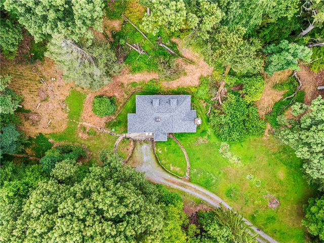 2501 Oakwood Rd, Shaler, PA 15116