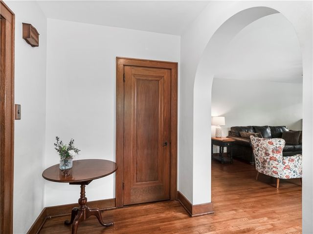 2501 Oakwood Rd, Shaler, PA 15116