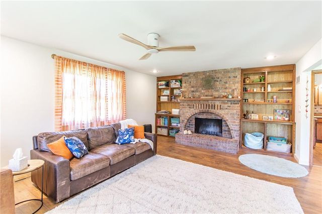 450 SW 725 Road, Chilhowee, MO 64733
