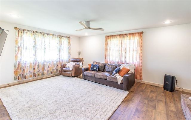 450 SW 725 Road, Chilhowee, MO 64733