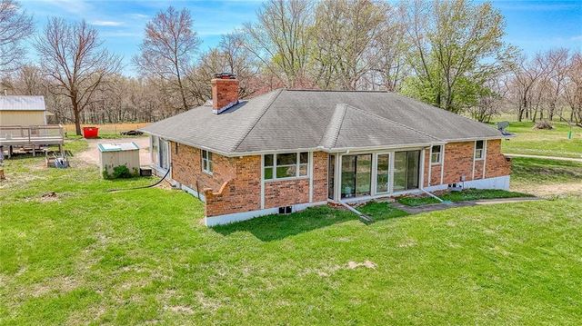 450 SW 725 Road, Chilhowee, MO 64733